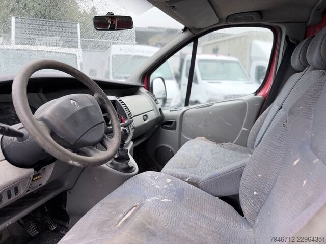Panelvan RENAULT Trafic Kasten L1H1 Klima mit AHK - 99 kW