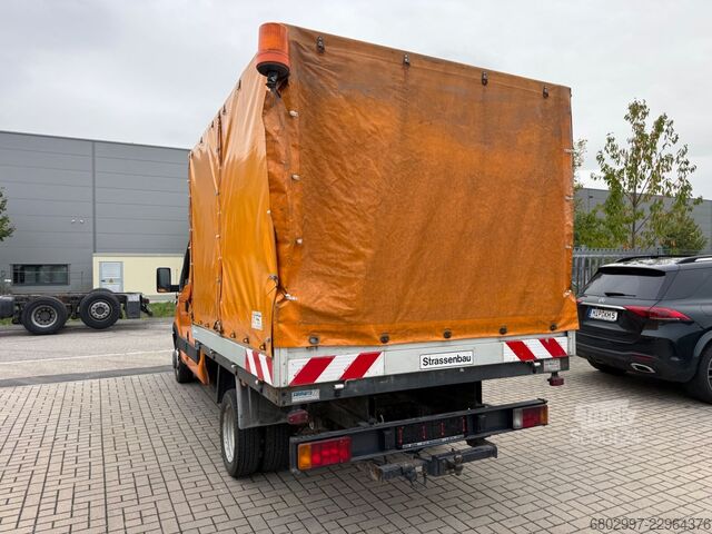 Pritschenwagen IVECO 35C12 Pritsche+Plane/DoKa 6-Sitze/AHK3000 Kg