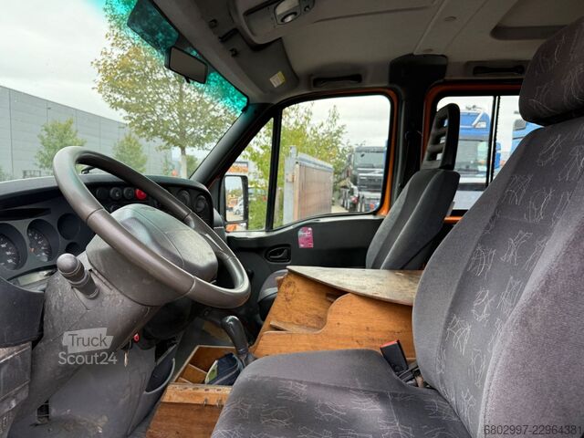 Transporter mit Pritsche & Plane IVECO 35C12 Pritsche+Plane/DoKa 6-Sitze/AHK3000 Kg