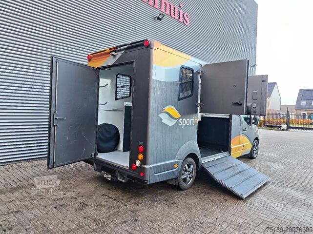 Transport av hästar Renault Master 2.3 MTM Filovan Horsetruck 5 Persons!