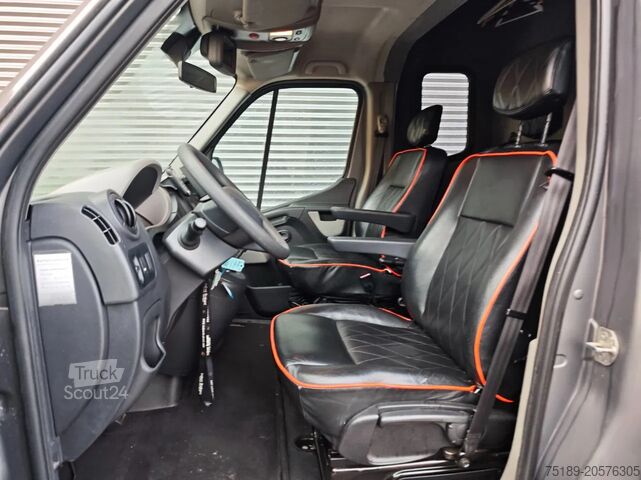 Transport av hästar Renault Master 2.3 MTM Filovan Horsetruck 5 Persons!