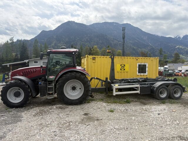 Traktor Mccormick X7