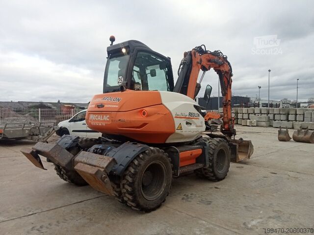 Gravemaskine på hjul Mecalac 9MWR with 3 excavator buckets