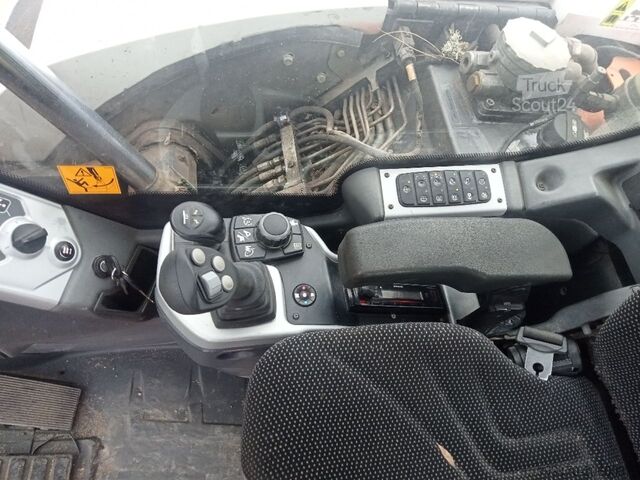 Excavateur mobile Mecalac 9MWR with 3 excavator buckets