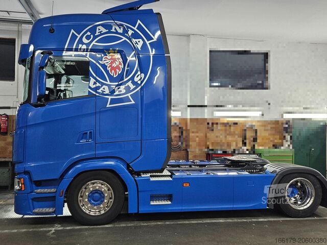 Volumen SZM SCANIA S500 4x2EB Mega Lowliner