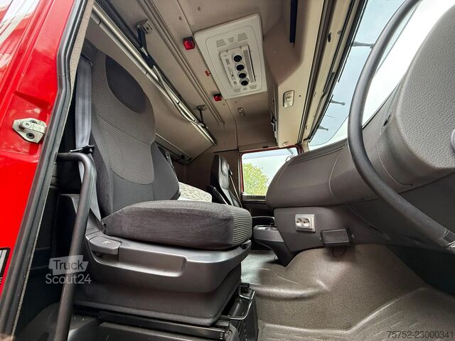 DAF XF 460 Space Cab, 2 паливні баки, стоячий кондиціонер, адаптивний круїз-контроль (ACC), нідерлан DAF XF 460 Space Cab 2x tank Standairco ACC NL Truc...