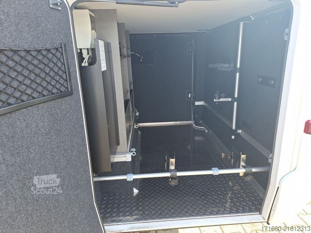 Autocaravana semi-integrada HYMER/ERIBA ML-T 580 LEDER, AUTARKIE XL, WLANTV, XXL-BETT