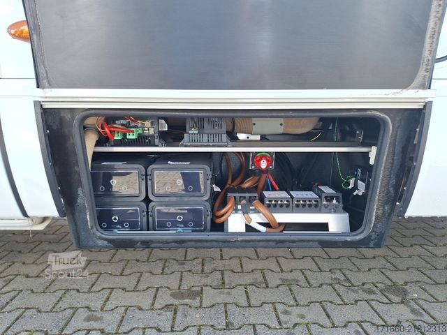 Autocaravana semi-integrada HYMER/ERIBA ML-T 580 LEDER, AUTARKIE XL, WLANTV, XXL-BETT