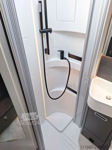 Autocaravana semi-integrada HYMER/ERIBA ML-T 580 LEDER, AUTARKIE XL, WLANTV, XXL-BETT