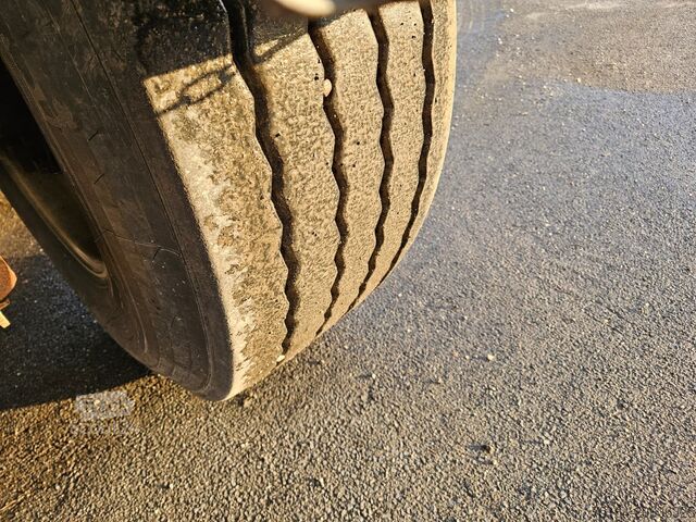 Semiremorcă basculantă Schwarzmüller SK Stahlrundmulde m. hydr. Heckklappe