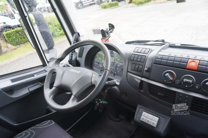 Autofurgons Iveco Eurocargo 150 E25 / 90 tho. km !!! / Tow