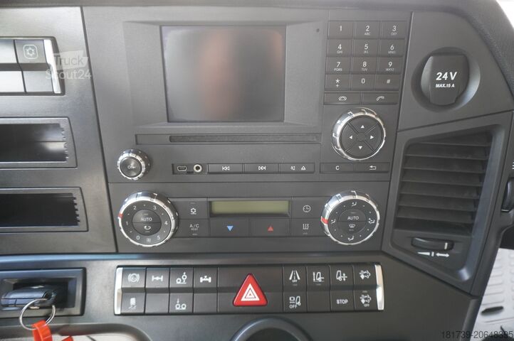 Karavan Mercedes-Benz Actros 2542 / NEW tow truck / steered 3r