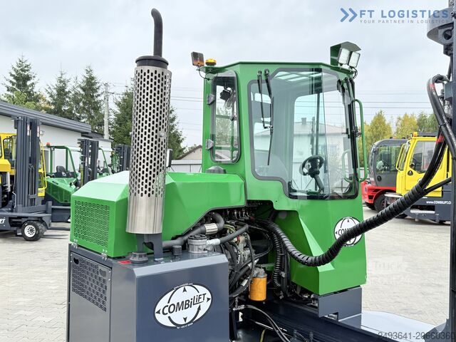 Dört yönlü forklift Combilift C3000 DIESEL TRIPLEX 4900 POSITIONER