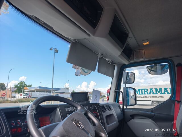 Camião de caixa fechada RENAULT 12.210 D EURO 6
