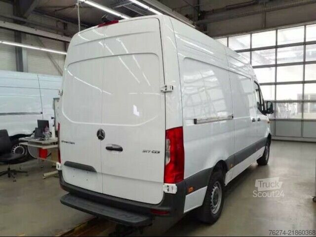 Furgoneta de caja alta Mercedes-Benz Sprinter 317 CDI Hochdach L2H2 Pro