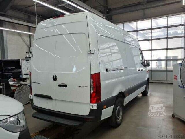 Furgoneta de caja alta Mercedes-Benz Sprinter 317 CDI Hochdach