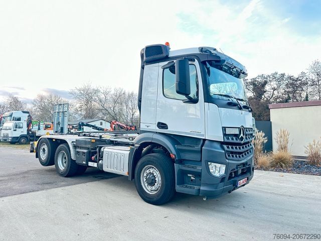 Kroklastbil MERCEDES-BENZ Arocs 2548 6x4-2 Allrad Abrollkipper RS 3,9m