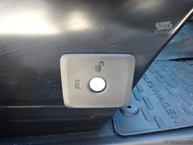 Skåpbil VOLKSWAGEN T6.1 Transporter 150PS DSG KR 4motion 2xSchTür