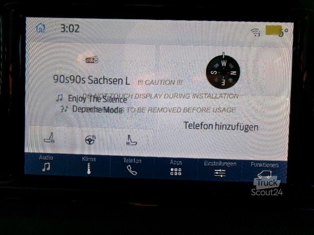 Skåpbil FORD Transit Courier Trend AT DoKa AHK WiPa Kam GRA