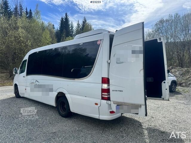 мікроавтобус Mercedes-Benz Sprinter 519 CDI Minibus – 17 Seats