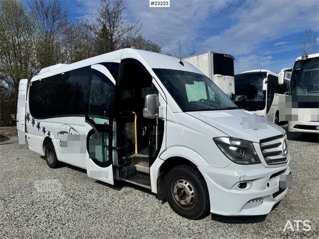 мікроавтобус Mercedes-Benz Sprinter 519 CDI Minibus – 17 Seats