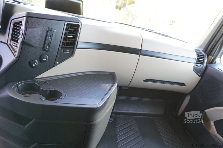 Kamion hladnjače Mercedes-Benz Actros 2548 E6 / GIGA / Cab Lounge chair