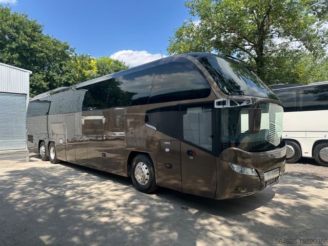 Távolsági autóbusz NEOPLAN CITYLINER L - P16