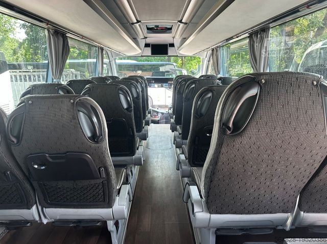 Távolsági autóbusz NEOPLAN CITYLINER L - P16