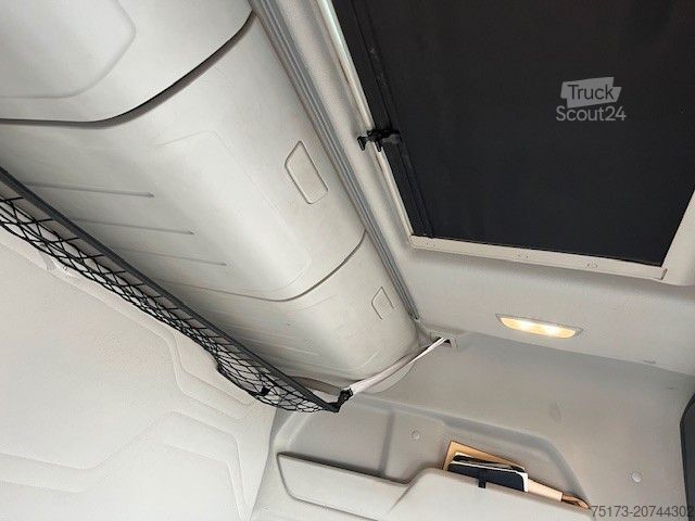 Standard dragbil FORD F-Max Sattelzugmaschine