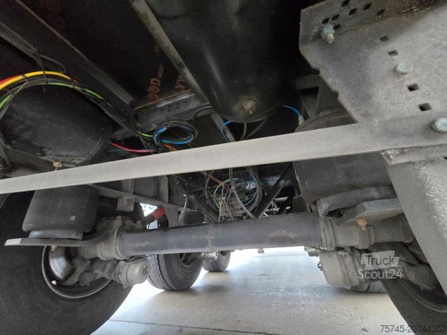 Box semitrailer SCHMITZ CARGOBULL SCB S3B SKO24/L * LIFT * ALCOA * 1.HAND *