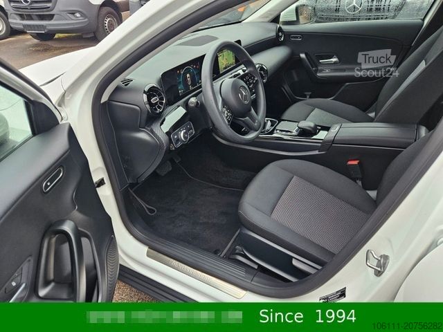 Βαν MERCEDES-BENZ A 200 Automatik Navigation Komfort-Fahrwerk