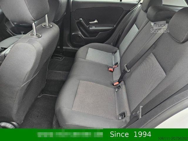Βαν MERCEDES-BENZ A 200 Automatik Navigation Komfort-Fahrwerk
