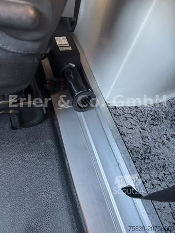 Transporter mit Pritsche & Plane RENAULT Master 2,3 dCI, Double Schlafkabine, 3,5 t