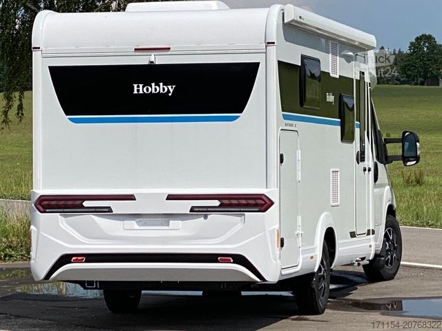 Half-integraal camper HOBBY OnTour C 700 GQ MJ25/MARKISE/RFK/SAFETY-PAKET