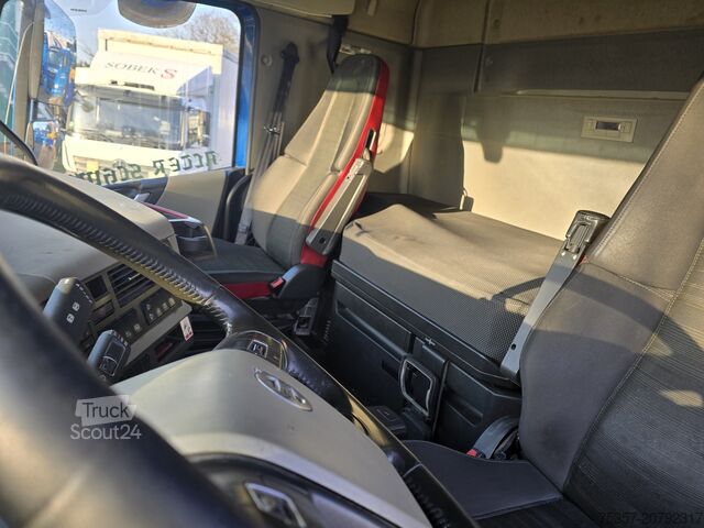 Standard tractor unit Volvo FH 500 Globetrotter