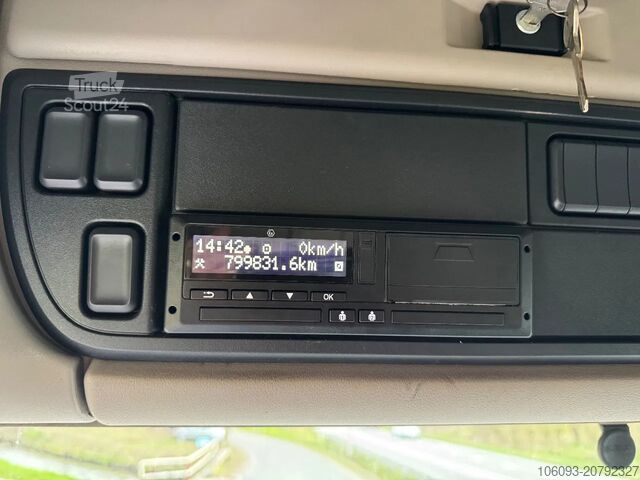 Standard-SZM DAF XF 480 Superspace