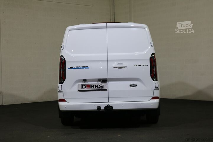 Bestelwagen Ford E-Transit Custom 320 L1 H1 Limited 65 kWh 218pk...