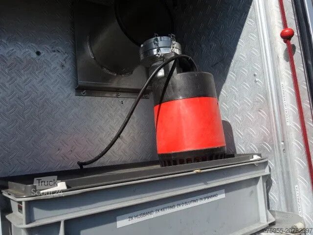 Gaisrinis automobilis MAN 15 224-with winch 2500liter tank manual gearbox...