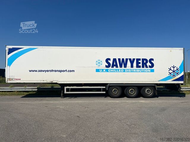 Chladírenská/mrazírenská přeprava Gray and Adams Meat Hook Thermo King SLXE 400
