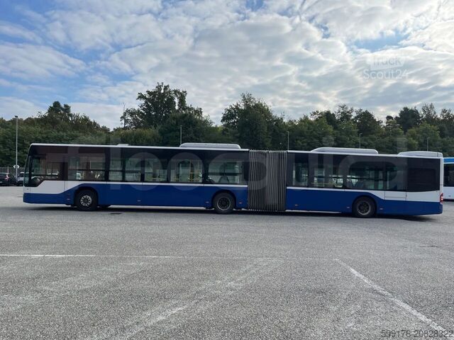 Csuklós busz Mercedes-Benz Conecto
