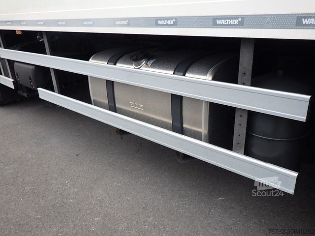 Box truck DAF XF 480 FAN SpaceCab/Koffer/LBW/Ret./AHK/Lenkachs