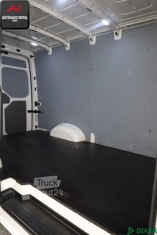 Furgoneta Volkswagen Crafter 2.0 TDI 4M L2H2 KASTEN SCHWINGSITZ,ACC