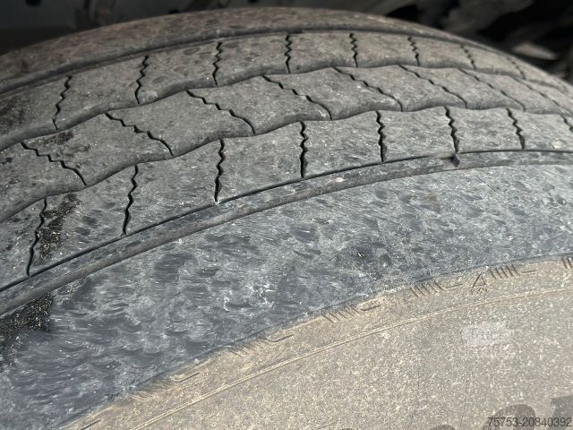 Tractor estándar MERCEDES-BENZ Actros 1845 LS Sattelzugmaschine