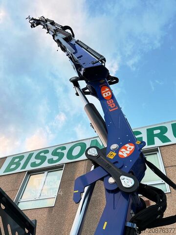 Camión volquete IVECO EUROCARGO 180E32