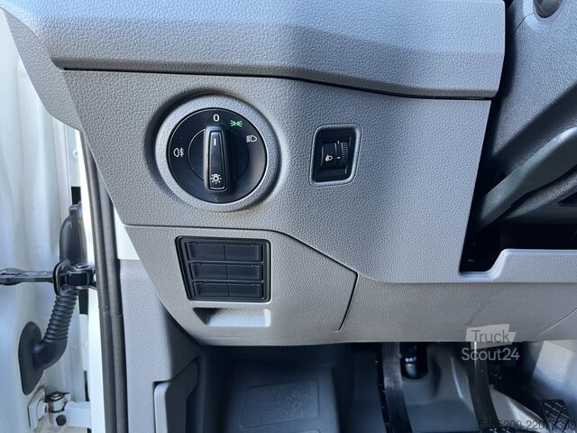 Platforma ładunkowa Volkswagen Crafter 35 2.0 TDI L3 Fassi Laadkraan M15A Trek...