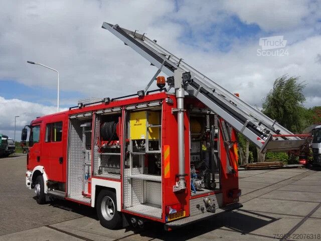 Brandweerwagen MAN TGM 15.240 godiva pump 2000liter water and 200 ...