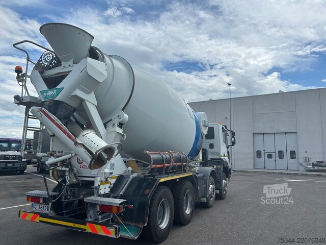Camion malaxeur à béton ASTRA HD9 84.50