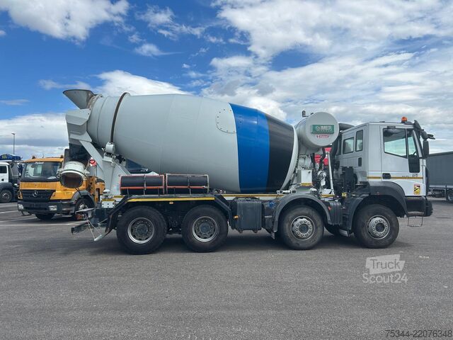 Camion malaxeur à béton ASTRA HD9 84.50