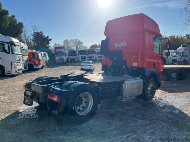 Standardni vlačilec DAF CF 440