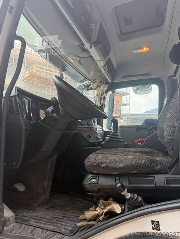 Basculantă Mercedes-Benz AROCS 3351